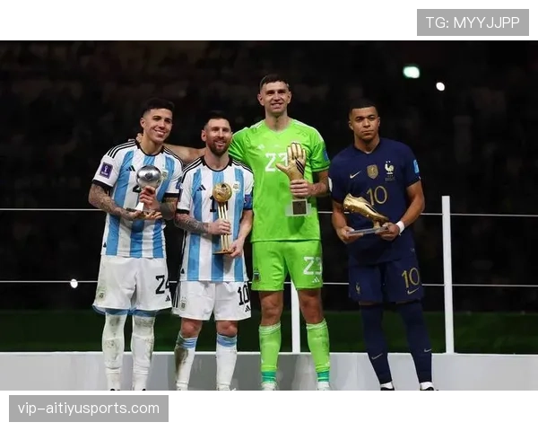 加维连续两场欧冠高位抢断撕开防线，边锋角色转型成效几何？